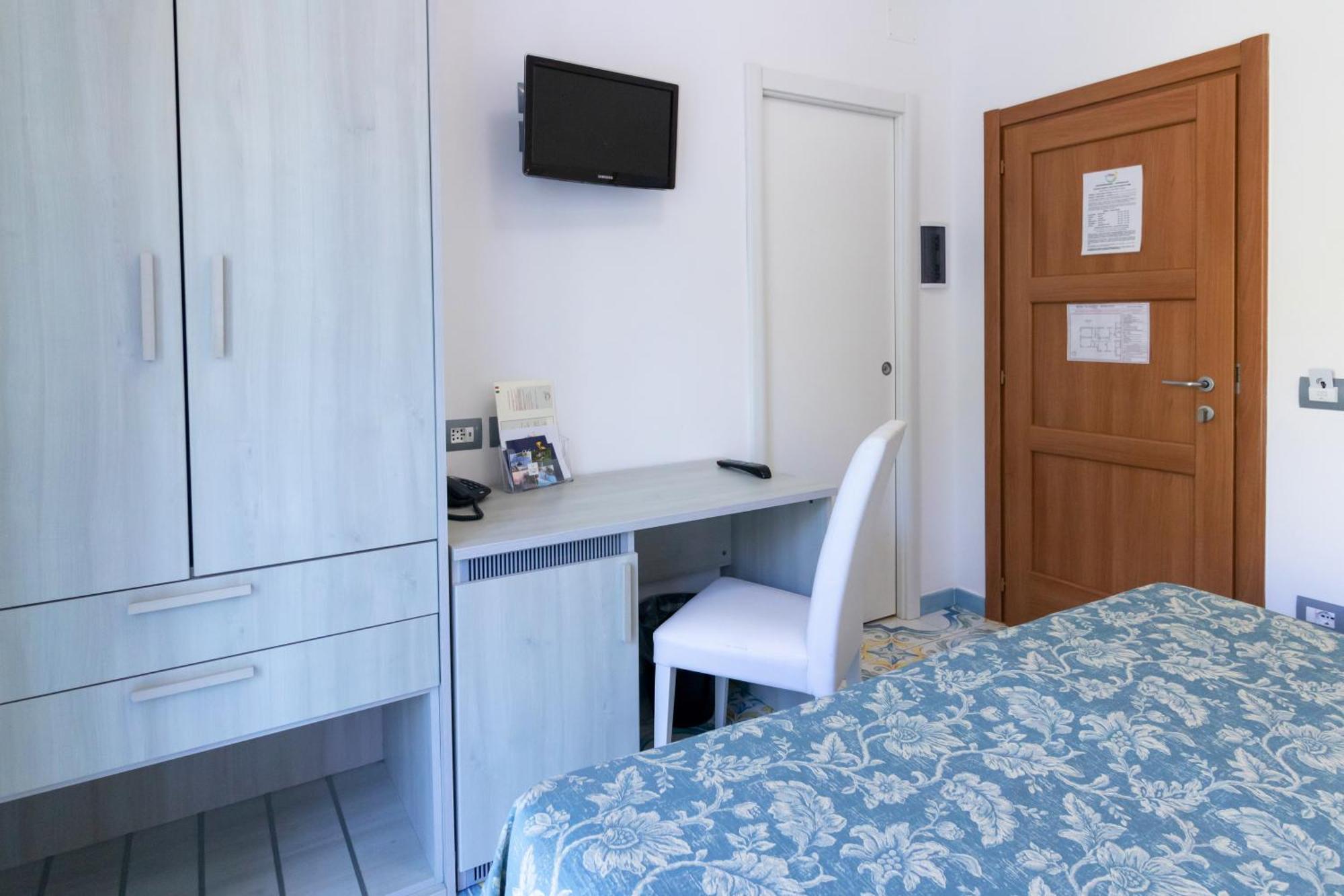 איסקיה Hotel Da Maria מראה חיצוני תמונה