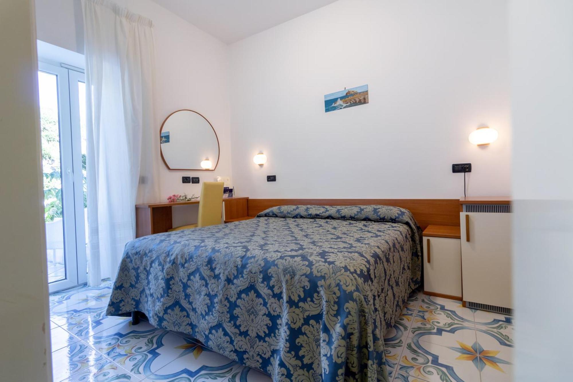 איסקיה Hotel Da Maria מראה חיצוני תמונה